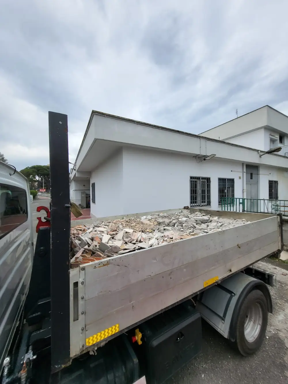 Smaltimento Calcinacci e Macerie Edili — smaltimento rifiuti Roma — foto 5